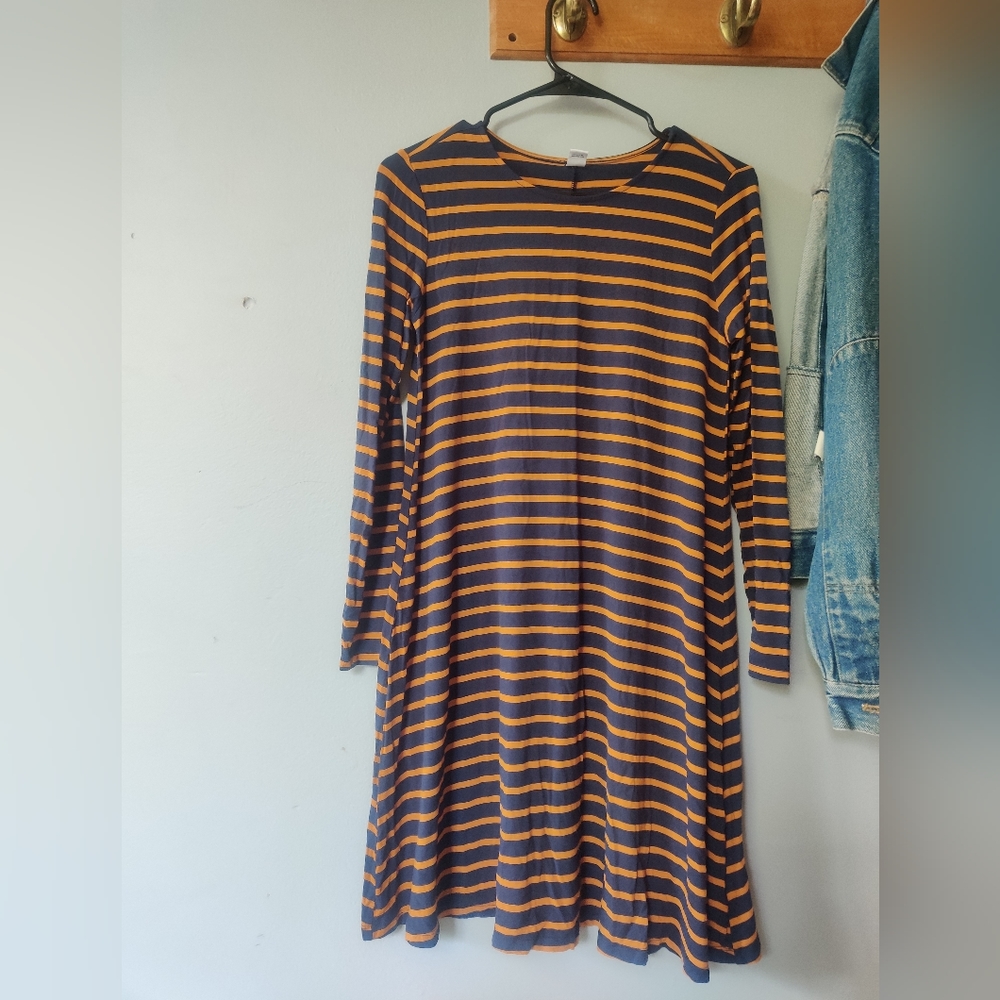 Old Navy long sleeved knit dress Navy Blue and gold